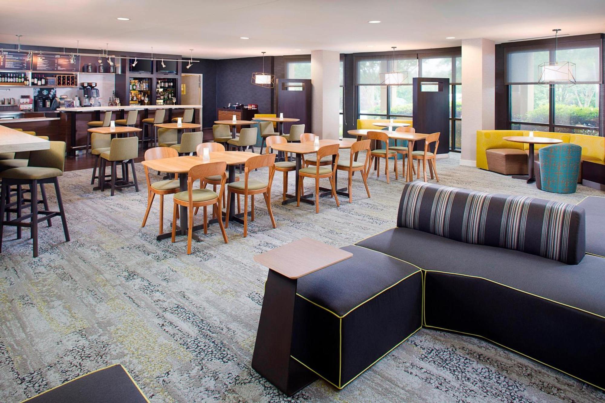 Courtyard By Marriott Roanoke Airport Hotel Luaran gambar